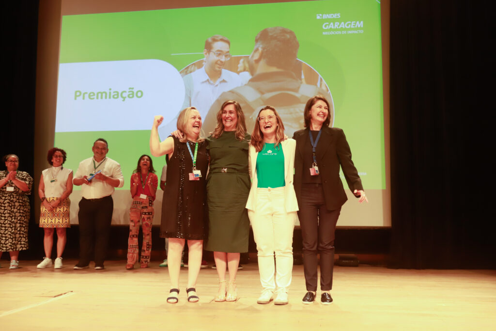 BNDES Garagem premia iniciativas de impacto no Demoday